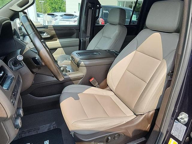 Photo of 2023 Midnight Blue Metallic Chevrolet Suburban