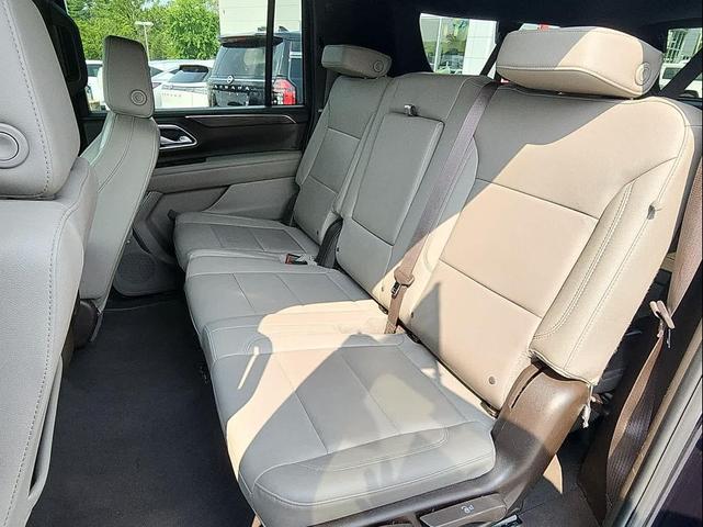 Photo of 2023 Midnight Blue Metallic Chevrolet Suburban