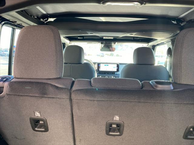 Photo of 2025 Fathom Blue Pearlcoat Jeep Wrangler