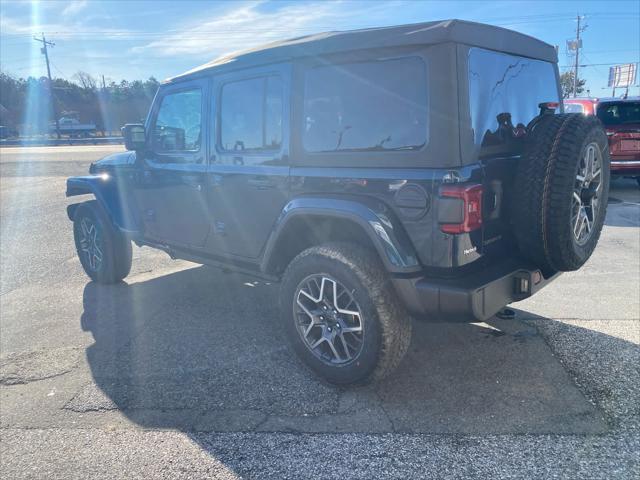 Photo of 2025 Fathom Blue Pearlcoat Jeep Wrangler