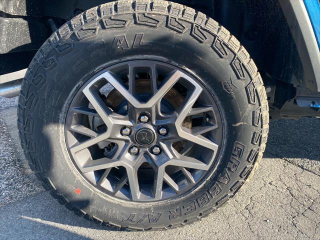 Photo of 2025 Fathom Blue Pearlcoat Jeep Wrangler