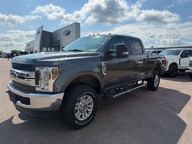 Photo of 2018 MAGNETIC Ford F-350