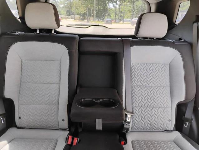 Photo of 2022 White Chevrolet Equinox