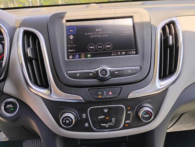Photo of 2022 White Chevrolet Equinox
