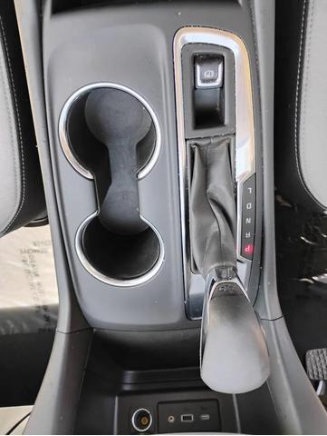 Photo of 2022 White Chevrolet Equinox