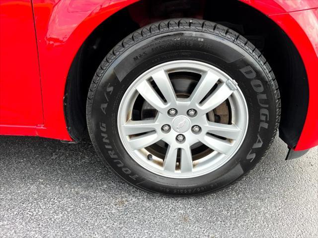 Photo of 2014 RED Chevrolet Sonic