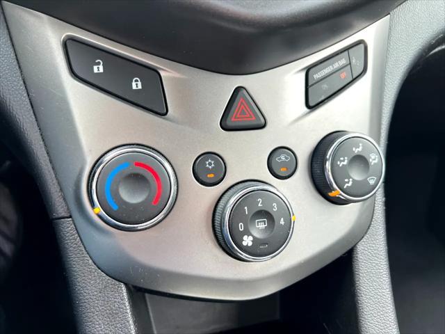 Photo of 2014 RED Chevrolet Sonic