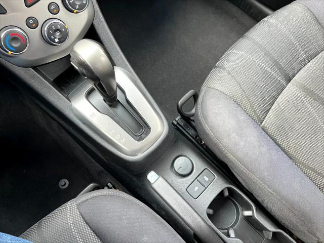 Photo of 2014 RED Chevrolet Sonic