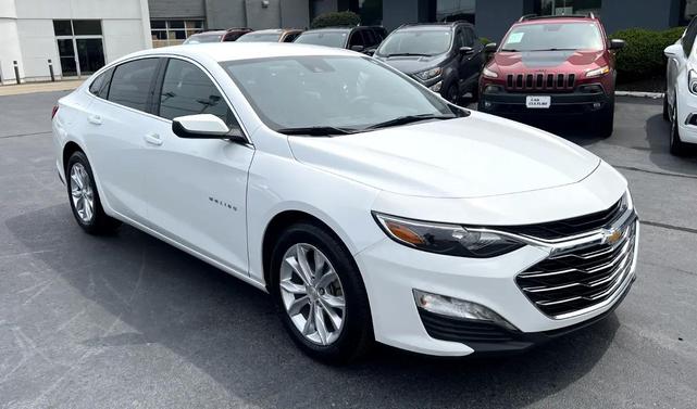 Photo of 2023 Summit White Chevrolet Malibu