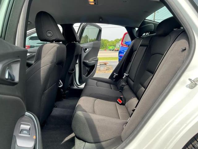 Photo of 2023 Summit White Chevrolet Malibu