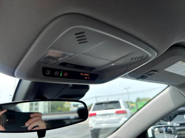 Photo of 2023 Summit White Chevrolet Malibu