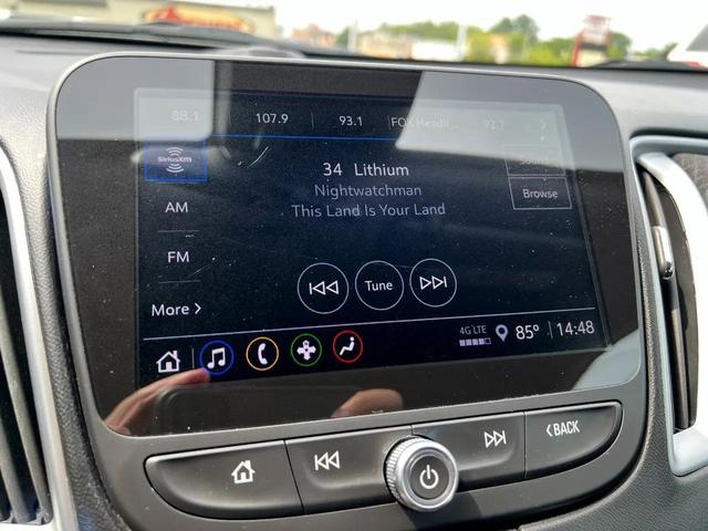 Photo of 2023 Summit White Chevrolet Malibu