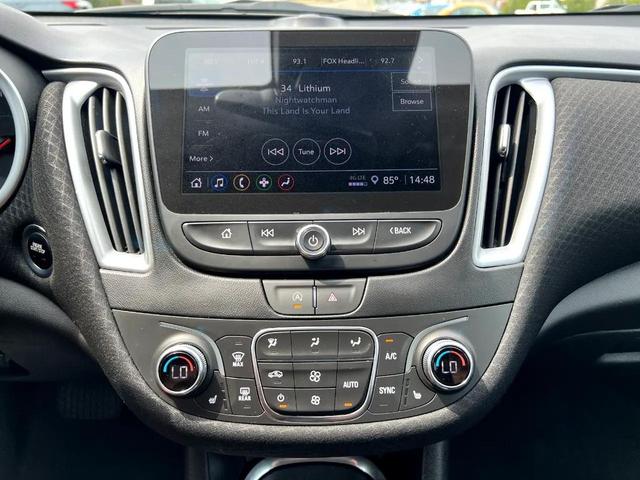 Photo of 2023 Summit White Chevrolet Malibu