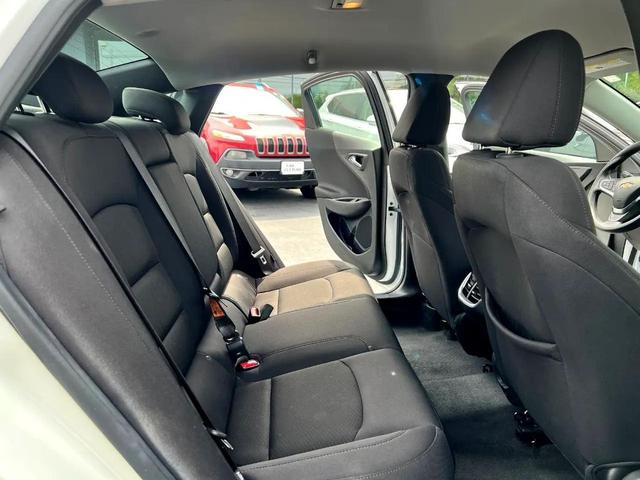 Photo of 2023 Summit White Chevrolet Malibu