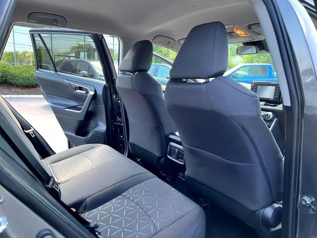 Photo of 2021 METALLIC GRAY Toyota RAV4