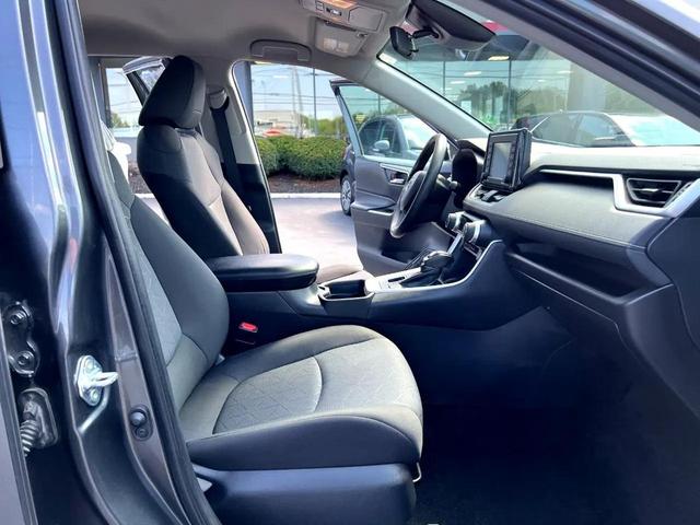Photo of 2021 METALLIC GRAY Toyota RAV4