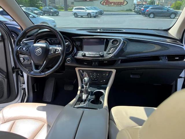 Photo of 2017 Summit White Buick Envision