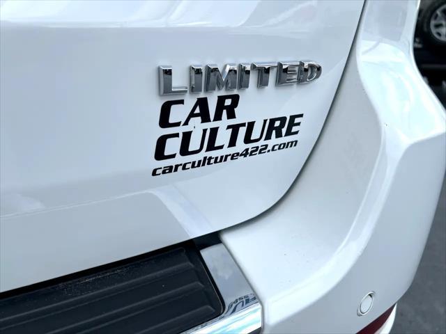 Photo of 2018 Bright White Clearcoat Jeep Grand Cherokee