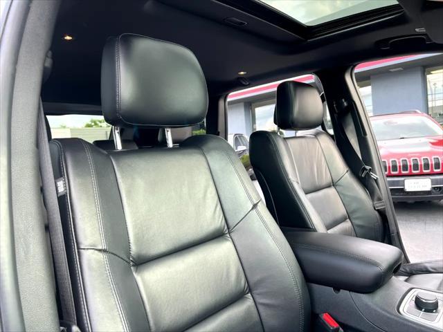 Photo of 2018 Bright White Clearcoat Jeep Grand Cherokee