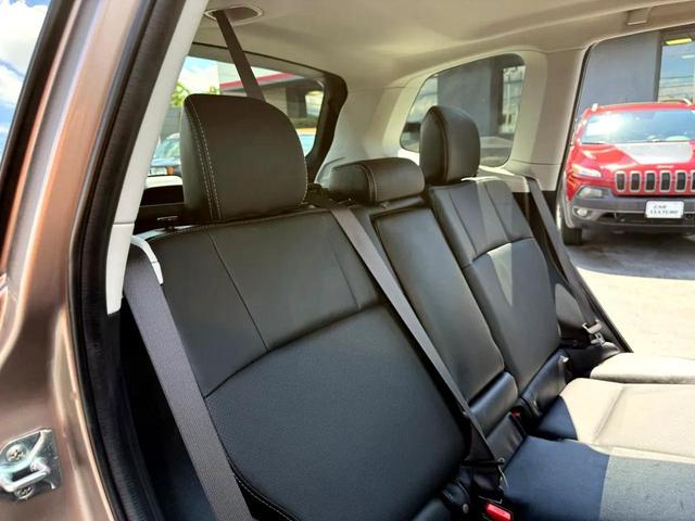 Photo of 2016 BRONZE Subaru Forester