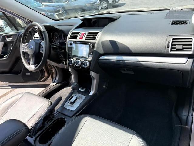 Photo of 2016 BRONZE Subaru Forester