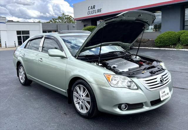 Photo of 2008 Silver Pine Mica Toyota Avalon