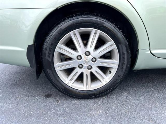 Photo of 2008 Silver Pine Mica Toyota Avalon