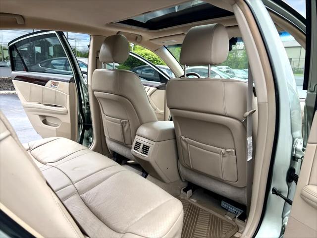 Photo of 2008 Silver Pine Mica Toyota Avalon