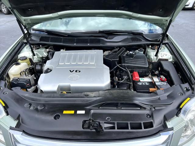Photo of 2008 Silver Pine Mica Toyota Avalon