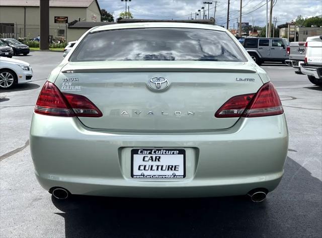 Photo of 2008 Silver Pine Mica Toyota Avalon