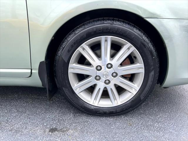 Photo of 2008 Silver Pine Mica Toyota Avalon