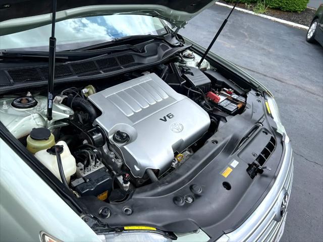 Photo of 2008 Silver Pine Mica Toyota Avalon