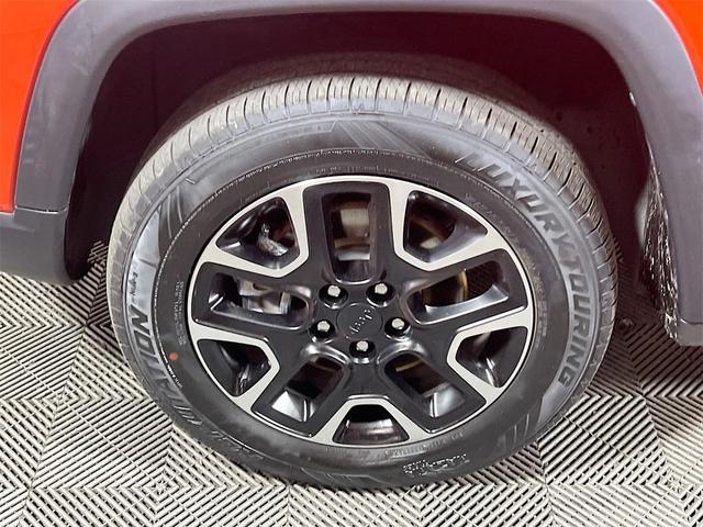 Photo of 2021 Spitfire Orange Clearcoat Jeep Compass