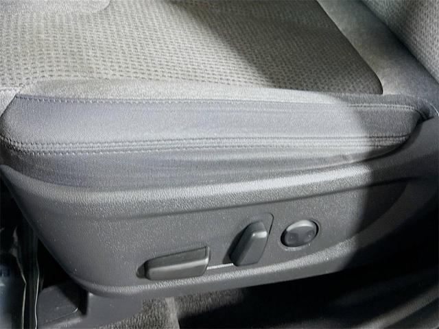 Photo of 2023 Shimmering Silver Pearl Hyundai SANTA FE