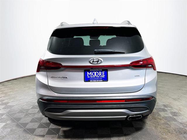 Photo of 2023 Shimmering Silver Pearl Hyundai SANTA FE