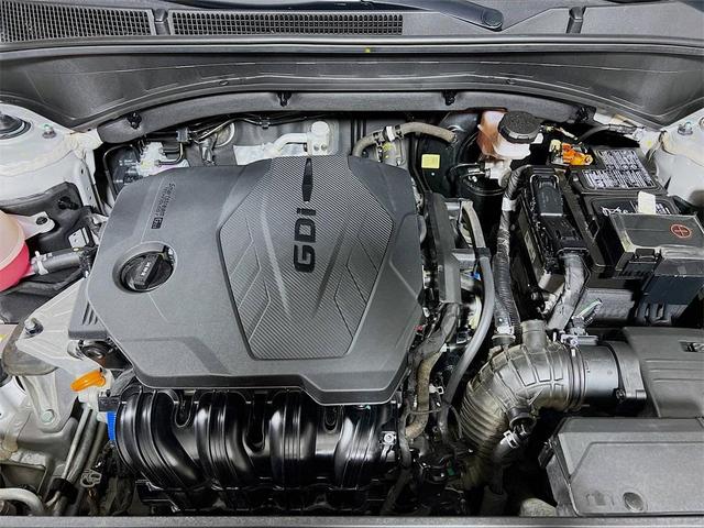 Photo of 2023 Shimmering Silver Pearl Hyundai SANTA FE