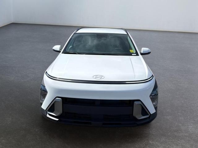 Photo of 2025 Atlas White Hyundai KONA