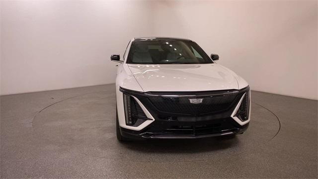 Photo of 2025 Crystal White Tricoat Cadillac LYRIQ