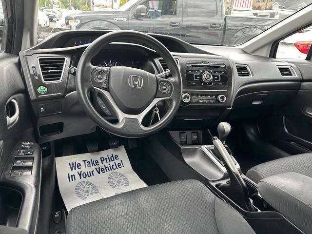 Photo of 2015 Crystal Black Pearl Honda Civic