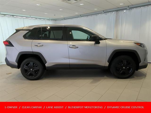 Photo of 2022 Silver Sky Metallic Toyota RAV4