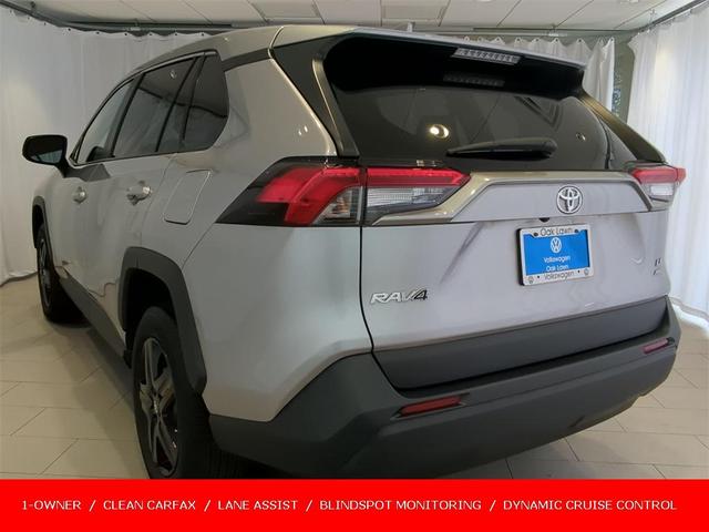 Photo of 2022 Silver Sky Metallic Toyota RAV4