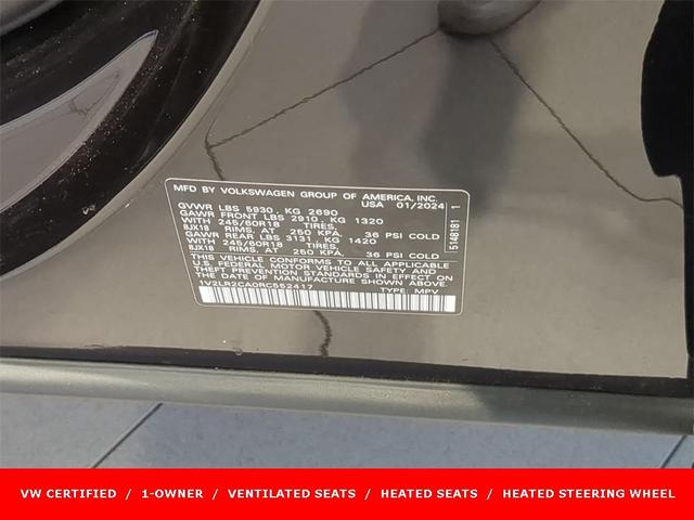 Photo of 2024 Deep Black Pearl Effect Volkswagen Atlas