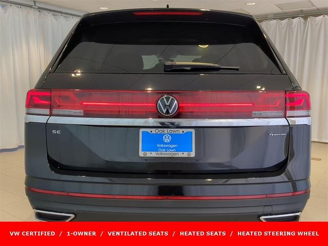 Photo of 2024 Deep Black Pearl Effect Volkswagen Atlas