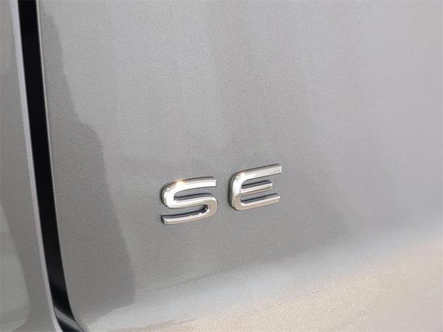 Photo of 2025 Silver Mist Metallic Volkswagen Atlas Cross Sport