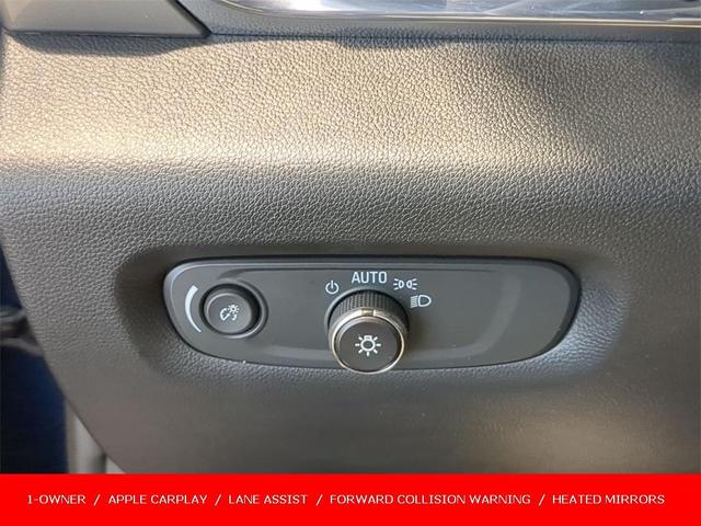 Photo of 2022 Northsky Blue Metallic Chevrolet Traverse