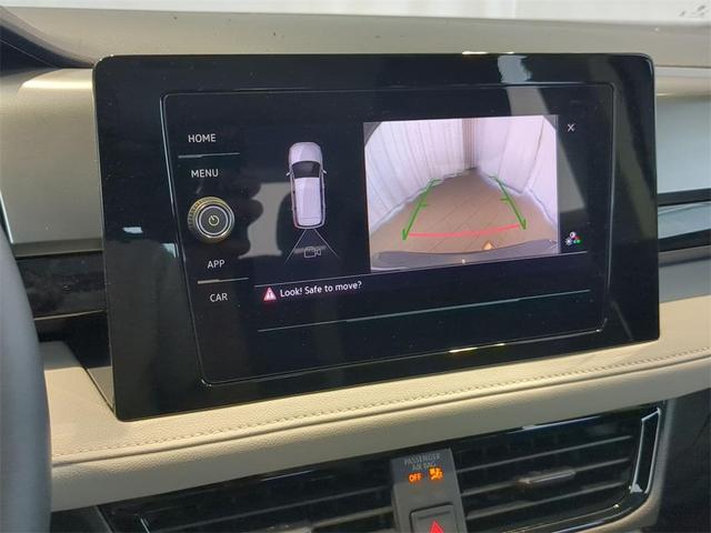 Photo of 2025 Platinum Gray Metallic Volkswagen Taos