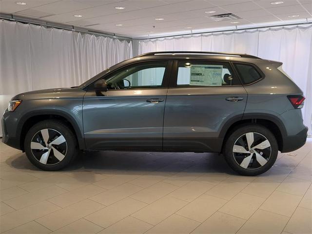 Photo of 2025 Platinum Gray Metallic Volkswagen Taos
