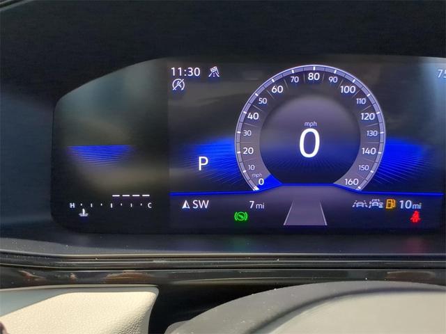 Photo of 2025 Platinum Gray Metallic Volkswagen Taos