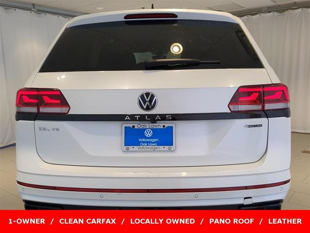 Photo of 2023 Opal White Pearl Effect Volkswagen Atlas