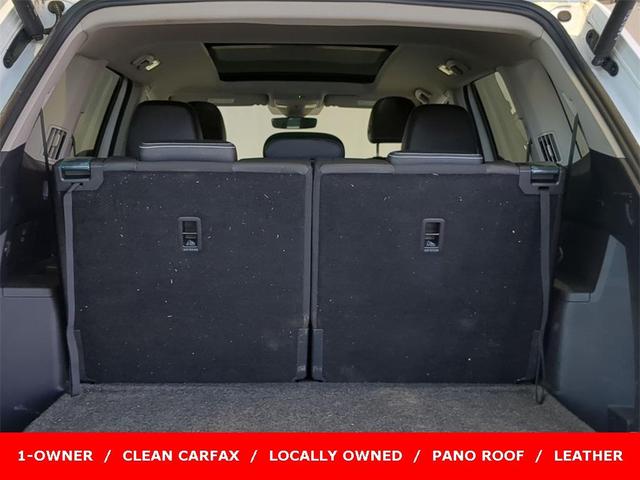 Photo of 2023 Opal White Pearl Effect Volkswagen Atlas